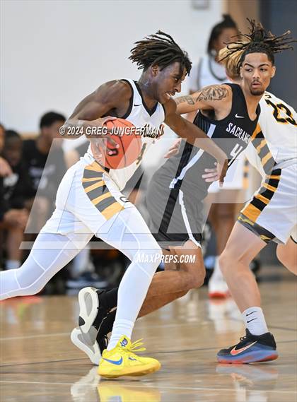 Thumbnail 2 in Sacramento vs. Granada (Bishop O'Dowd Thanksgiving Showcase) photogallery.