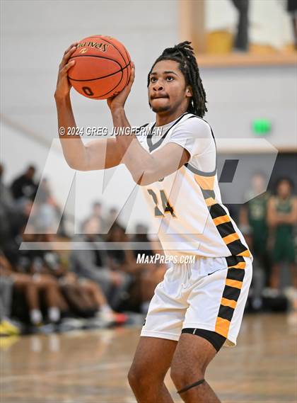 Thumbnail 2 in Sacramento vs. Granada (Bishop O'Dowd Thanksgiving Showcase) photogallery.