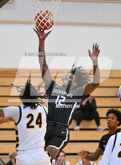 Thumbnail 1 in Sacramento vs. Granada (Bishop O'Dowd Thanksgiving Showcase) photogallery.