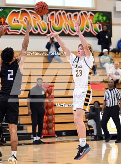 Thumbnail 1 in Sacramento vs. Granada (Bishop O'Dowd Thanksgiving Showcase) photogallery.