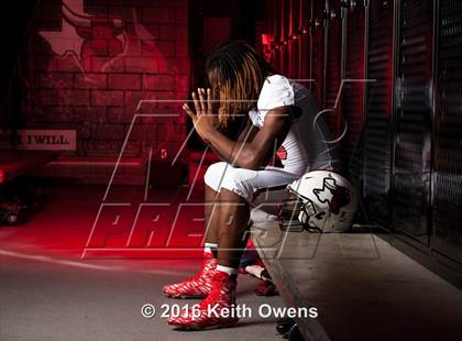 Thumbnail 3 in Cedar Hill (2016 Preseason Top 25 Early Contenders Photo Shoot)  photogallery.