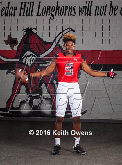Thumbnail 2 in Cedar Hill (2016 Preseason Top 25 Early Contenders Photo Shoot)  photogallery.