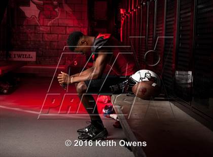 Thumbnail 1 in Cedar Hill (2016 Preseason Top 25 Early Contenders Photo Shoot)  photogallery.