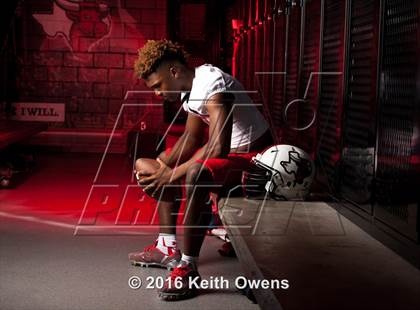 Thumbnail 3 in Cedar Hill (2016 Preseason Top 25 Early Contenders Photo Shoot)  photogallery.