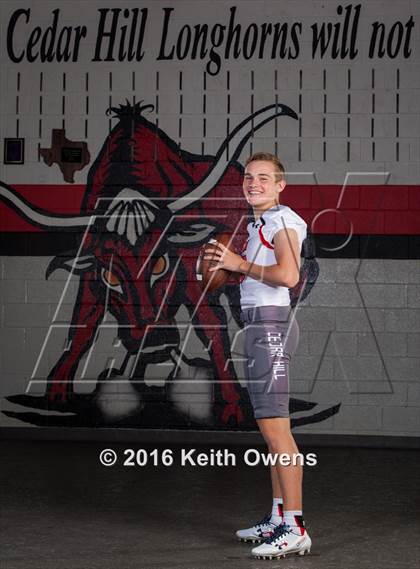 Thumbnail 3 in Cedar Hill (2016 Preseason Top 25 Early Contenders Photo Shoot)  photogallery.