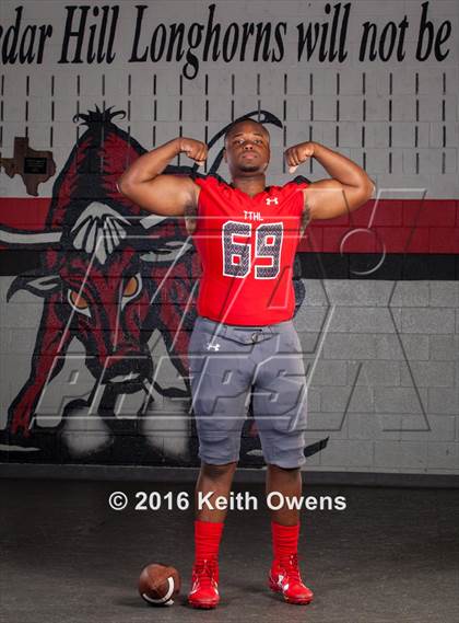Thumbnail 2 in Cedar Hill (2016 Preseason Top 25 Early Contenders Photo Shoot)  photogallery.