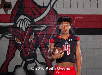 Thumbnail 3 in Cedar Hill (2016 Preseason Top 25 Early Contenders Photo Shoot)  photogallery.