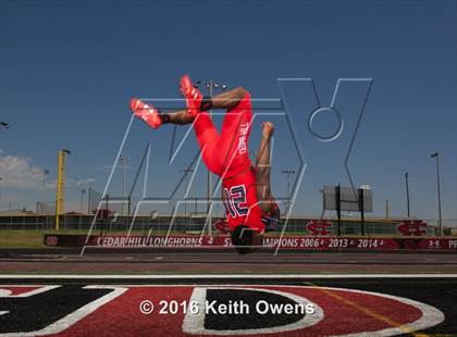 Thumbnail 3 in Cedar Hill (2016 Preseason Top 25 Early Contenders Photo Shoot)  photogallery.