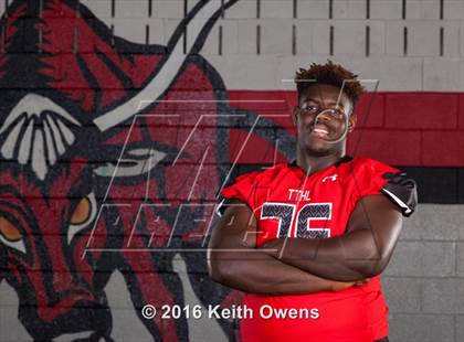Thumbnail 2 in Cedar Hill (2016 Preseason Top 25 Early Contenders Photo Shoot)  photogallery.