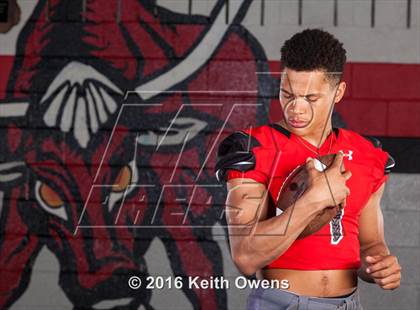 Thumbnail 2 in Cedar Hill (2016 Preseason Top 25 Early Contenders Photo Shoot)  photogallery.
