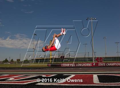 Thumbnail 2 in Cedar Hill (2016 Preseason Top 25 Early Contenders Photo Shoot)  photogallery.