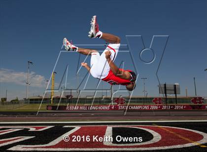 Thumbnail 1 in Cedar Hill (2016 Preseason Top 25 Early Contenders Photo Shoot)  photogallery.