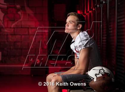 Thumbnail 1 in Cedar Hill (2016 Preseason Top 25 Early Contenders Photo Shoot)  photogallery.