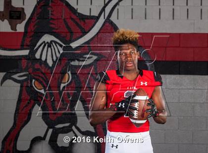 Thumbnail 2 in Cedar Hill (2016 Preseason Top 25 Early Contenders Photo Shoot)  photogallery.