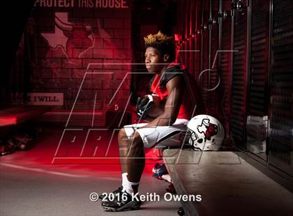 Thumbnail 3 in Cedar Hill (2016 Preseason Top 25 Early Contenders Photo Shoot)  photogallery.