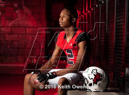 Thumbnail 3 in Cedar Hill (2016 Preseason Top 25 Early Contenders Photo Shoot)  photogallery.