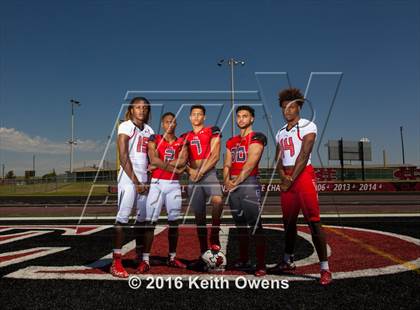 Thumbnail 3 in Cedar Hill (2016 Preseason Top 25 Early Contenders Photo Shoot)  photogallery.