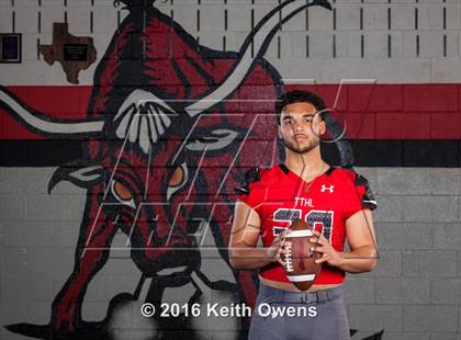 Thumbnail 3 in Cedar Hill (2016 Preseason Top 25 Early Contenders Photo Shoot)  photogallery.