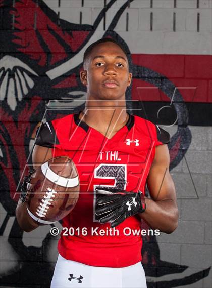 Thumbnail 2 in Cedar Hill (2016 Preseason Top 25 Early Contenders Photo Shoot)  photogallery.