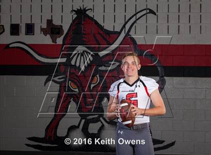 Thumbnail 1 in Cedar Hill (2016 Preseason Top 25 Early Contenders Photo Shoot)  photogallery.