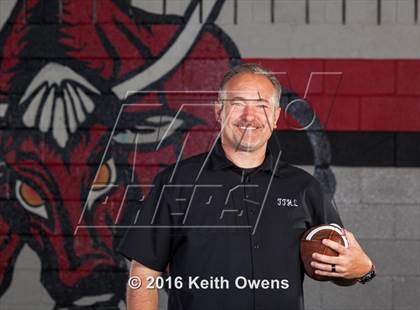 Thumbnail 3 in Cedar Hill (2016 Preseason Top 25 Early Contenders Photo Shoot)  photogallery.
