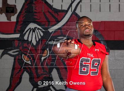 Thumbnail 1 in Cedar Hill (2016 Preseason Top 25 Early Contenders Photo Shoot)  photogallery.