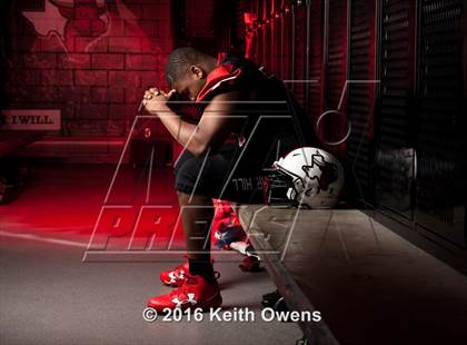 Thumbnail 1 in Cedar Hill (2016 Preseason Top 25 Early Contenders Photo Shoot)  photogallery.