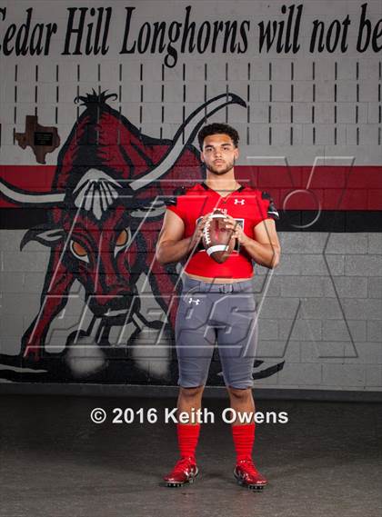 Thumbnail 3 in Cedar Hill (2016 Preseason Top 25 Early Contenders Photo Shoot)  photogallery.