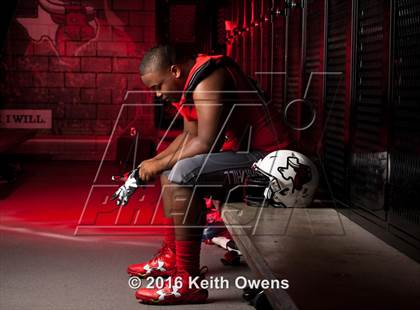 Thumbnail 2 in Cedar Hill (2016 Preseason Top 25 Early Contenders Photo Shoot)  photogallery.