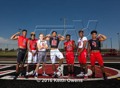 Thumbnail 3 in Cedar Hill (2016 Preseason Top 25 Early Contenders Photo Shoot)  photogallery.