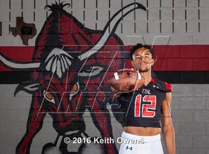 Thumbnail 1 in Cedar Hill (2016 Preseason Top 25 Early Contenders Photo Shoot)  photogallery.