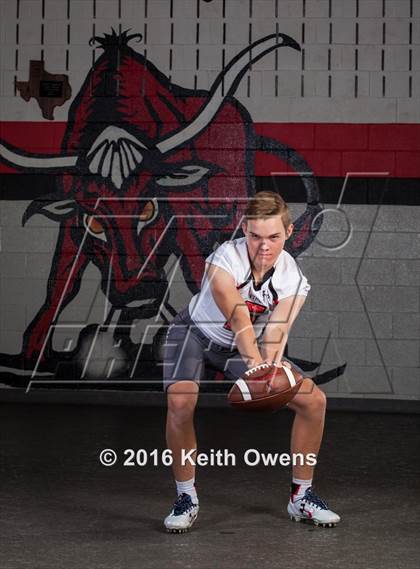 Thumbnail 2 in Cedar Hill (2016 Preseason Top 25 Early Contenders Photo Shoot)  photogallery.