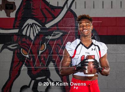 Thumbnail 2 in Cedar Hill (2016 Preseason Top 25 Early Contenders Photo Shoot)  photogallery.