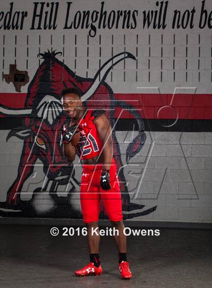 Thumbnail 1 in Cedar Hill (2016 Preseason Top 25 Early Contenders Photo Shoot)  photogallery.