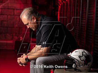 Thumbnail 3 in Cedar Hill (2016 Preseason Top 25 Early Contenders Photo Shoot)  photogallery.