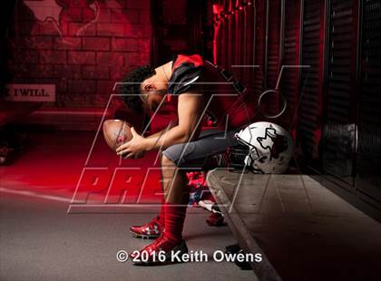 Thumbnail 1 in Cedar Hill (2016 Preseason Top 25 Early Contenders Photo Shoot)  photogallery.