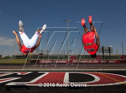 Thumbnail 3 in Cedar Hill (2016 Preseason Top 25 Early Contenders Photo Shoot)  photogallery.
