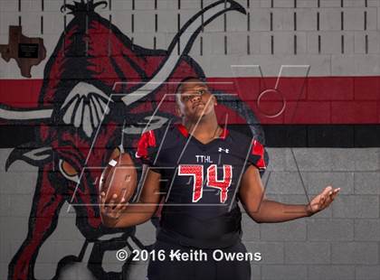 Thumbnail 3 in Cedar Hill (2016 Preseason Top 25 Early Contenders Photo Shoot)  photogallery.