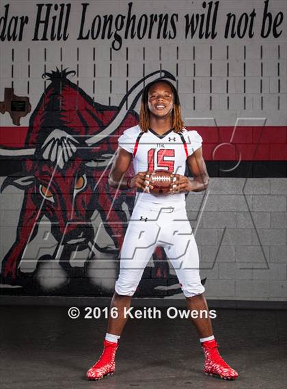 Thumbnail 3 in Cedar Hill (2016 Preseason Top 25 Early Contenders Photo Shoot)  photogallery.
