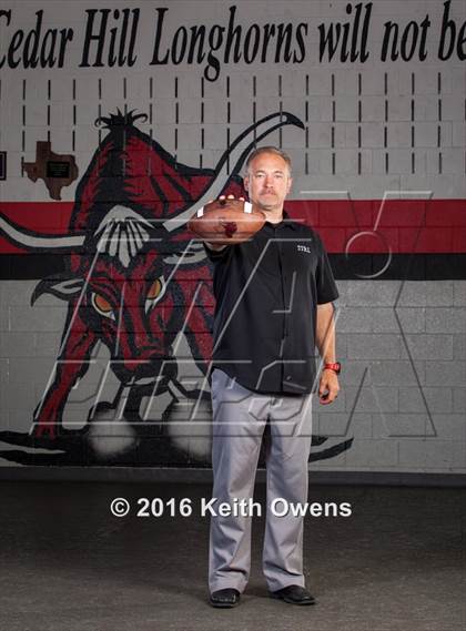 Thumbnail 2 in Cedar Hill (2016 Preseason Top 25 Early Contenders Photo Shoot)  photogallery.