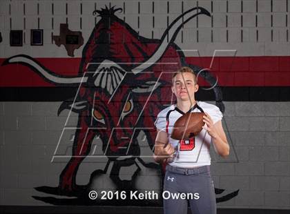 Thumbnail 3 in Cedar Hill (2016 Preseason Top 25 Early Contenders Photo Shoot)  photogallery.