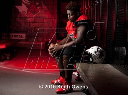 Thumbnail 1 in Cedar Hill (2016 Preseason Top 25 Early Contenders Photo Shoot)  photogallery.
