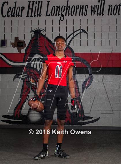 Thumbnail 1 in Cedar Hill (2016 Preseason Top 25 Early Contenders Photo Shoot)  photogallery.