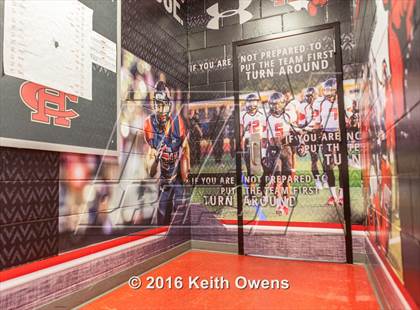 Thumbnail 3 in Cedar Hill (2016 Preseason Top 25 Early Contenders Photo Shoot)  photogallery.