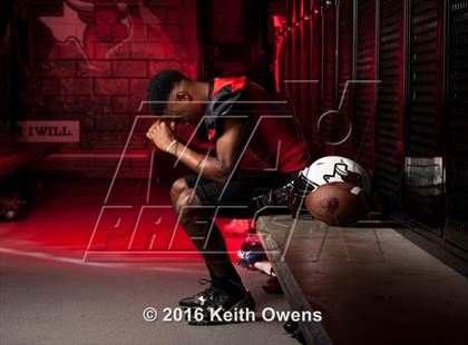 Thumbnail 3 in Cedar Hill (2016 Preseason Top 25 Early Contenders Photo Shoot)  photogallery.