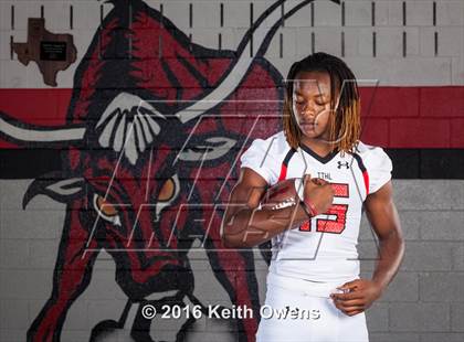 Thumbnail 2 in Cedar Hill (2016 Preseason Top 25 Early Contenders Photo Shoot)  photogallery.