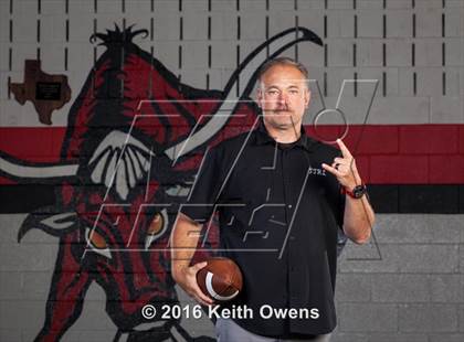 Thumbnail 1 in Cedar Hill (2016 Preseason Top 25 Early Contenders Photo Shoot)  photogallery.