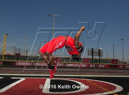 Thumbnail 1 in Cedar Hill (2016 Preseason Top 25 Early Contenders Photo Shoot)  photogallery.