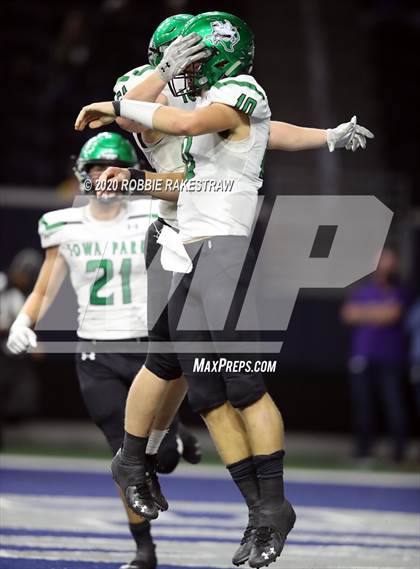 Thumbnail 3 in Iowa Park @ Sanger (UIL 4A D2 Bi-District) photogallery.