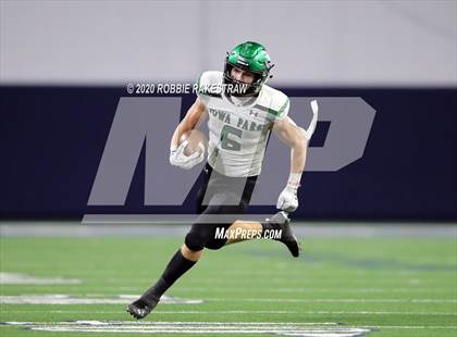 Thumbnail 2 in Iowa Park @ Sanger (UIL 4A D2 Bi-District) photogallery.